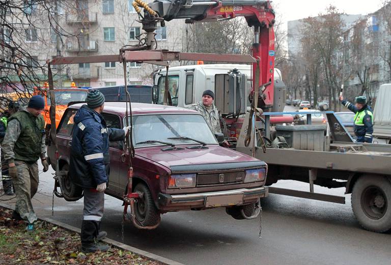 Эвакуатор для автомобиля hyundai hd-65 из Сергиева посада в Котельники